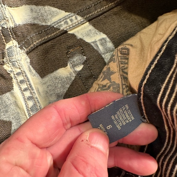 Converse One Star denim mini skirt in a woman’s 6. - Picture 3 of 6